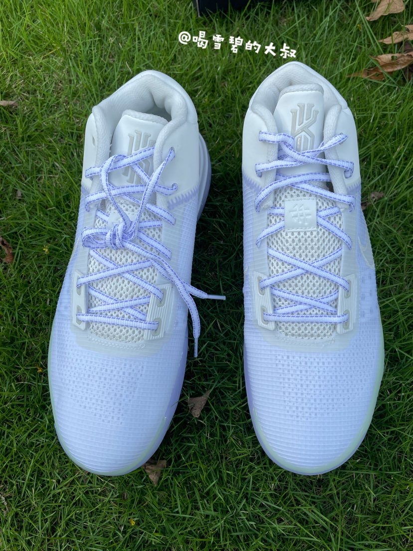 👟：Nike Kyrie Flytrap