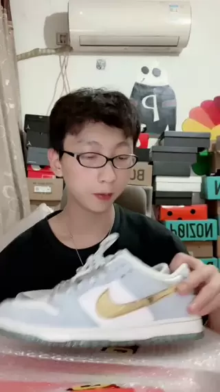作为情人节2.0,这款鞋子还未发售就备受