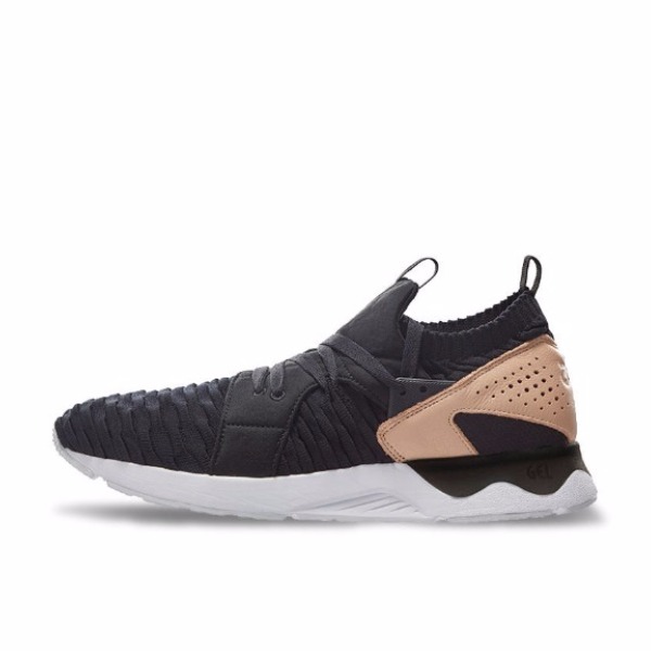 推荐商品：Asics/亚瑟士 Gel-Lyte V Sanze 轻便透气 防滑耐磨 舒适减震 百搭 织物 运动休闲鞋 Black 黑色/褐色