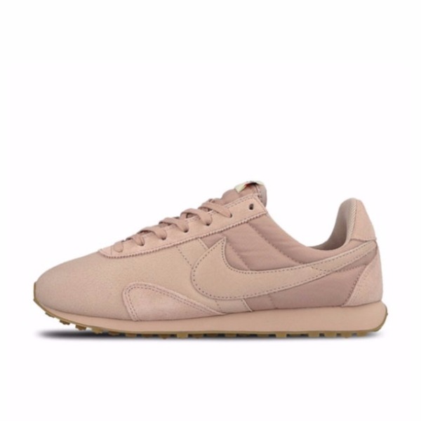 推荐商品：Nike Pre Montreal Racer 运动休闲鞋 复古防滑减震耐磨舒适百搭 Pink Oxford 樱花粉