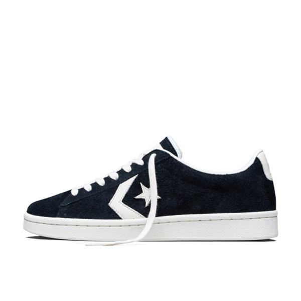 推荐商品：Converse/匡威 Pro Leather 复古 经典 防滑耐磨 运动 减震 板鞋 Black/White 黑白麂皮