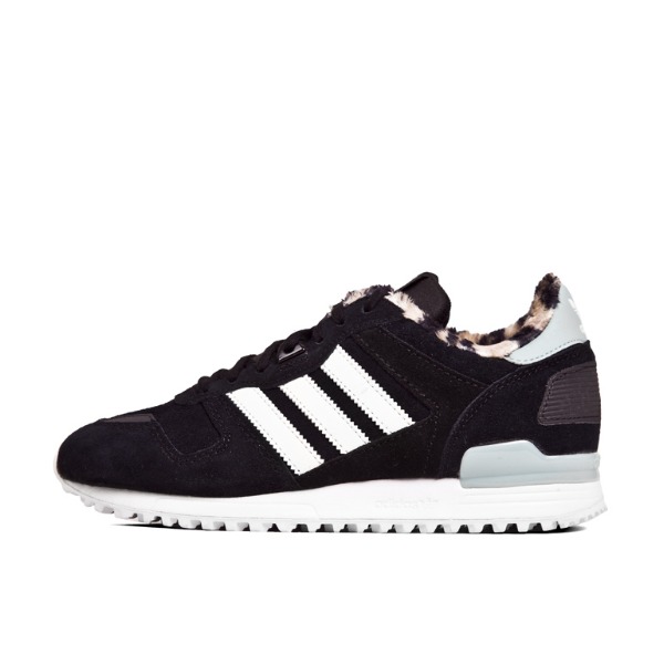 推荐商品：adidas Originals ZX 700 百搭复古 防滑耐磨 舒适轻便 减震透气 低帮 运动休闲鞋 Black Leopard 黑白 毛皮内衬