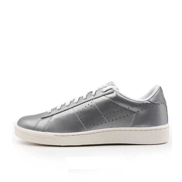 推荐商品：Nike Tennis Classic Contrast Swoosh 轻便时尚 防滑运动 低帮 复古 板鞋 Metallic Silver 金属银