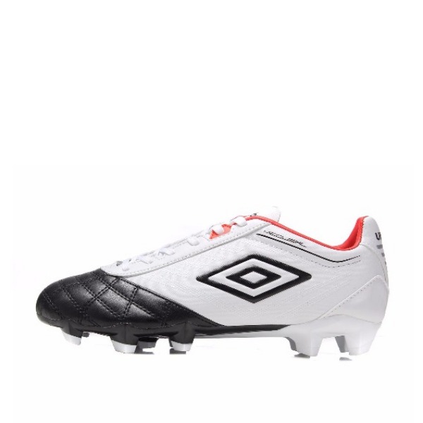 Umbro UX-Accuro Club AG