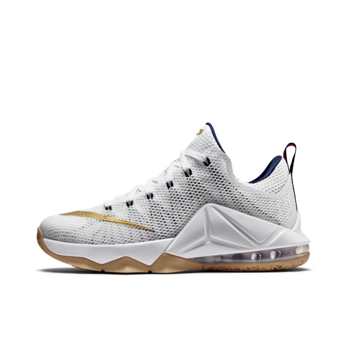 推荐商品：Nike Zoom LeBron 12 詹姆斯 防滑耐磨 缓震支撑 实战 织物 圆头 舒适百搭 中帮 篮球鞋 Low USA 白金Low