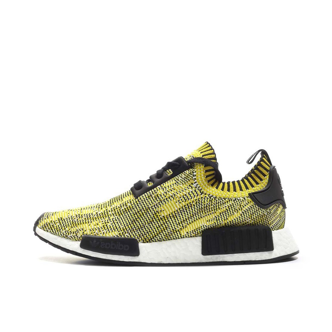 推荐商品：adidas Originals NMD R1 BOOST 织物 轻便透气 缓震 低帮 运动休闲鞋 Yellow Camo 黄色/黑色