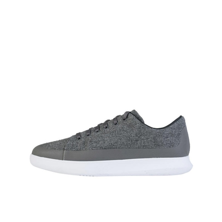 推荐商品：Under Armour/安德玛 UAS Club 耐磨舒适 运动休闲鞋 DimGray/White
 灰色