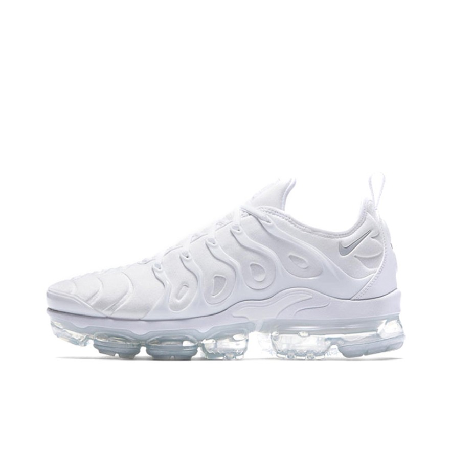 推荐商品：Nike Air VaporMax Plus 跑鞋 全掌气垫减震回弹防滑耐磨舒适透气运动织物 White 白武士