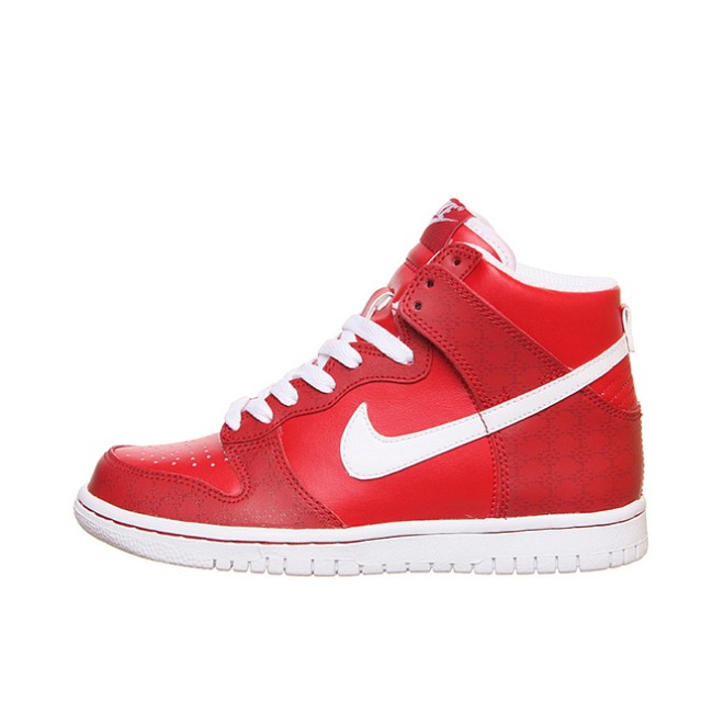 推荐商品：Nike Dunk 板鞋 经典复古百搭 High Varsity Red/White 高帮/GS/红色/白色