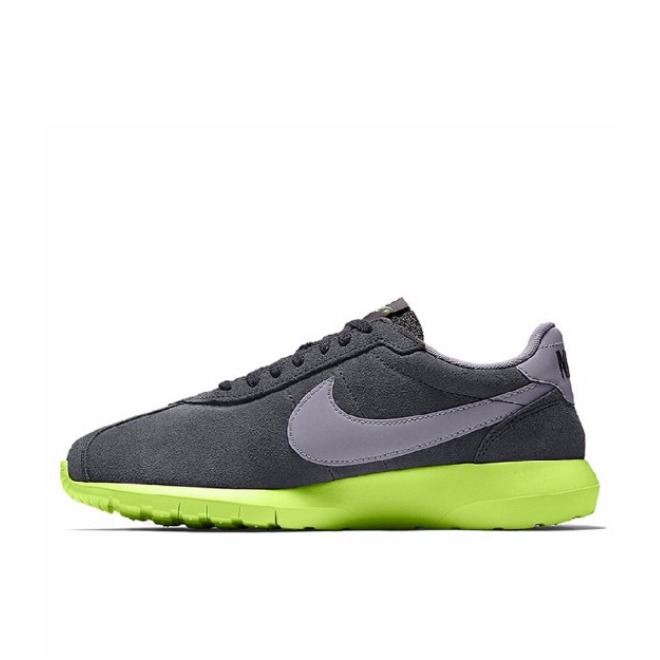 推荐商品：Nike Roshe Long Distance-1000 舒适减震 网布透气 防滑耐磨 轻便 简约百搭 复古运动 织物 低帮 休闲鞋 Grey Volt 糖果绿\灰