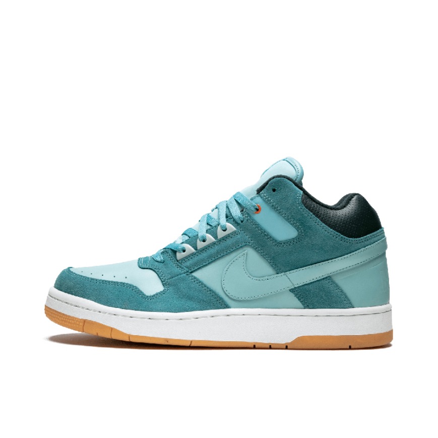 推荐商品：Nike Delta Force 3/4 运行休闲鞋 Aspen Supreme联名/浅蓝