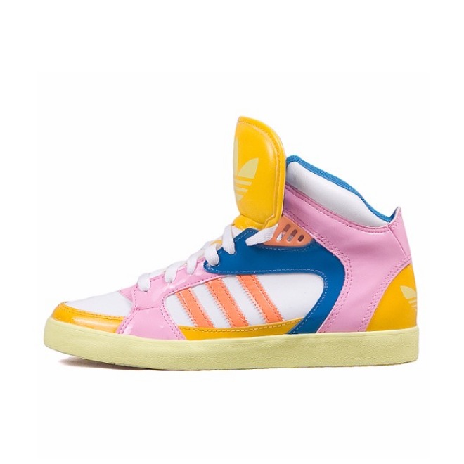 推荐商品：adidas Amberlight 舒适缓震 运动休闲鞋 White/Pink/Blue/Yellow 黄粉色
