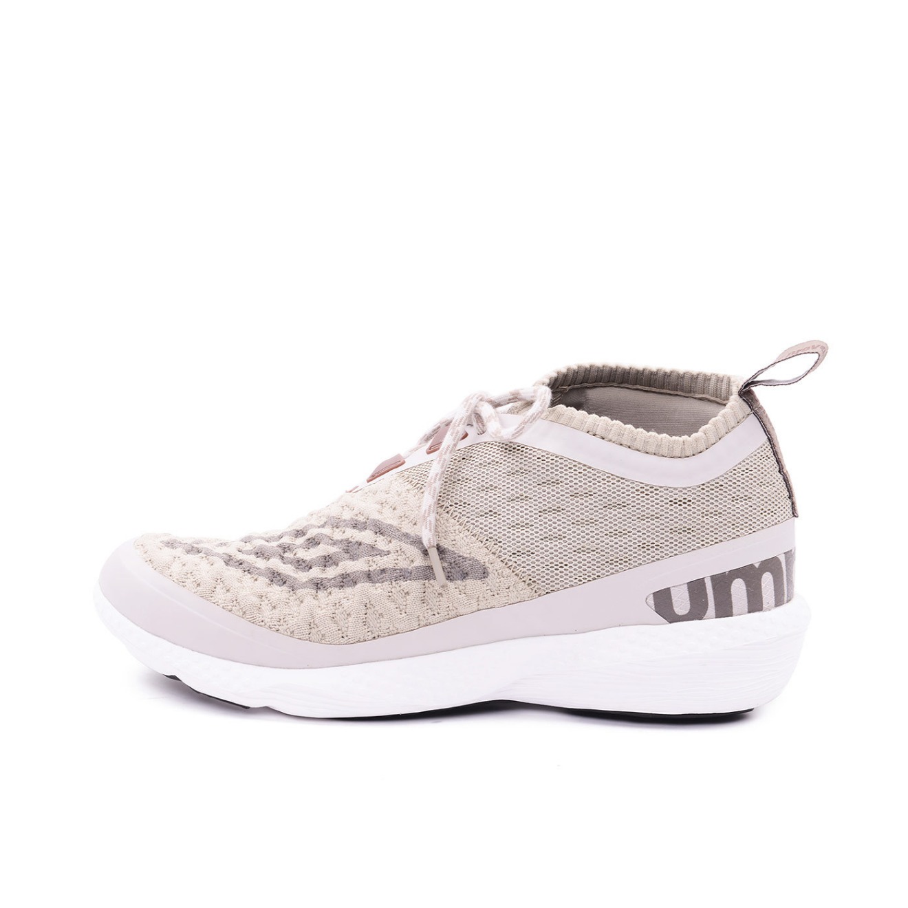 Umbro 潮流袜套飞织跑鞋 UCC90713