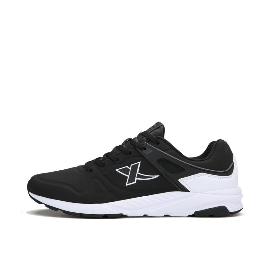 特步 网面休闲跑鞋 982319119231