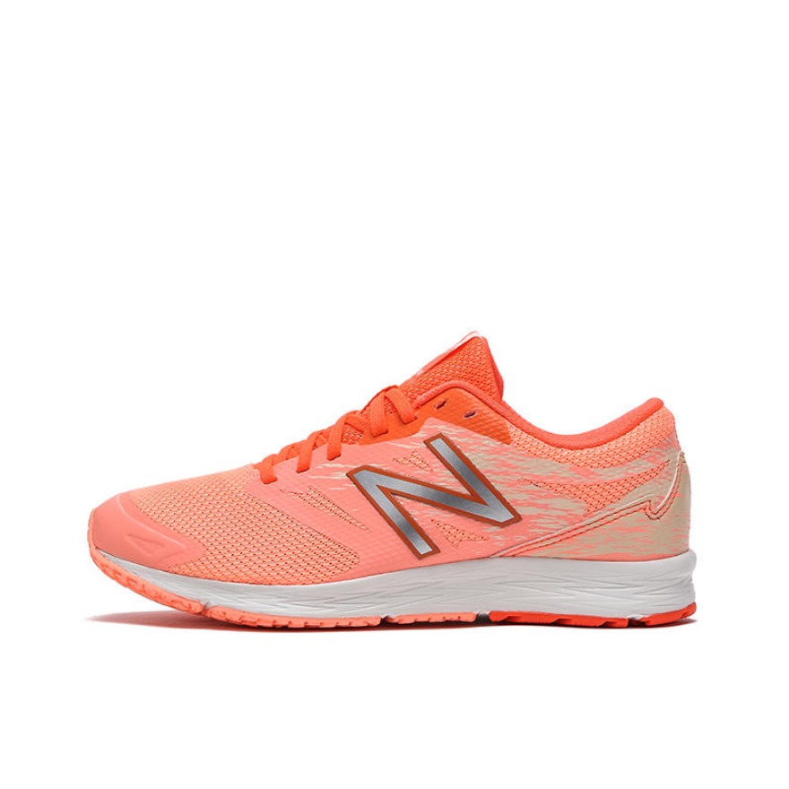 推荐商品：New Balance Flash 防滑耐磨 轻便透气 舒适百搭 低帮 跑鞋 粉红