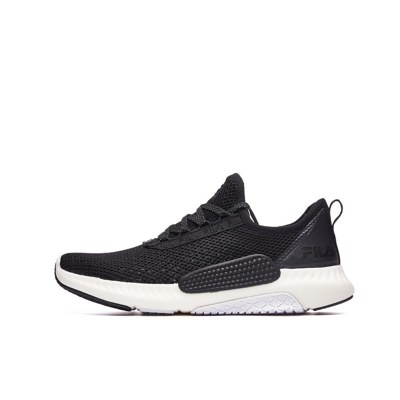 FILA/斐乐 复古透气跑步鞋 F12M921106F