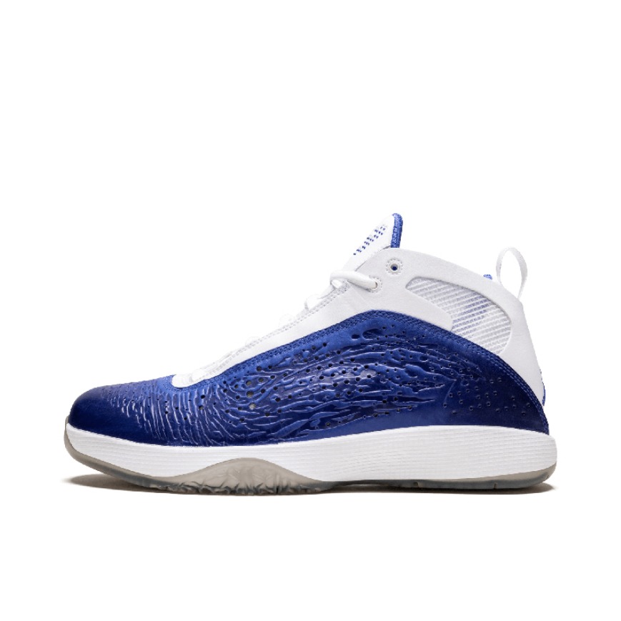 推荐商品：Air Jordan 2011 AJ26 篮球鞋 复古防滑合成革网布减震中帮 Blue White 蓝白