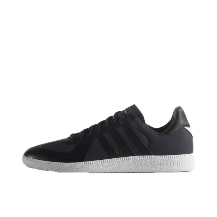 推荐商品：adidas Originals BW Trainer 运动休闲鞋 White Mountaineering 白山联名/黑色