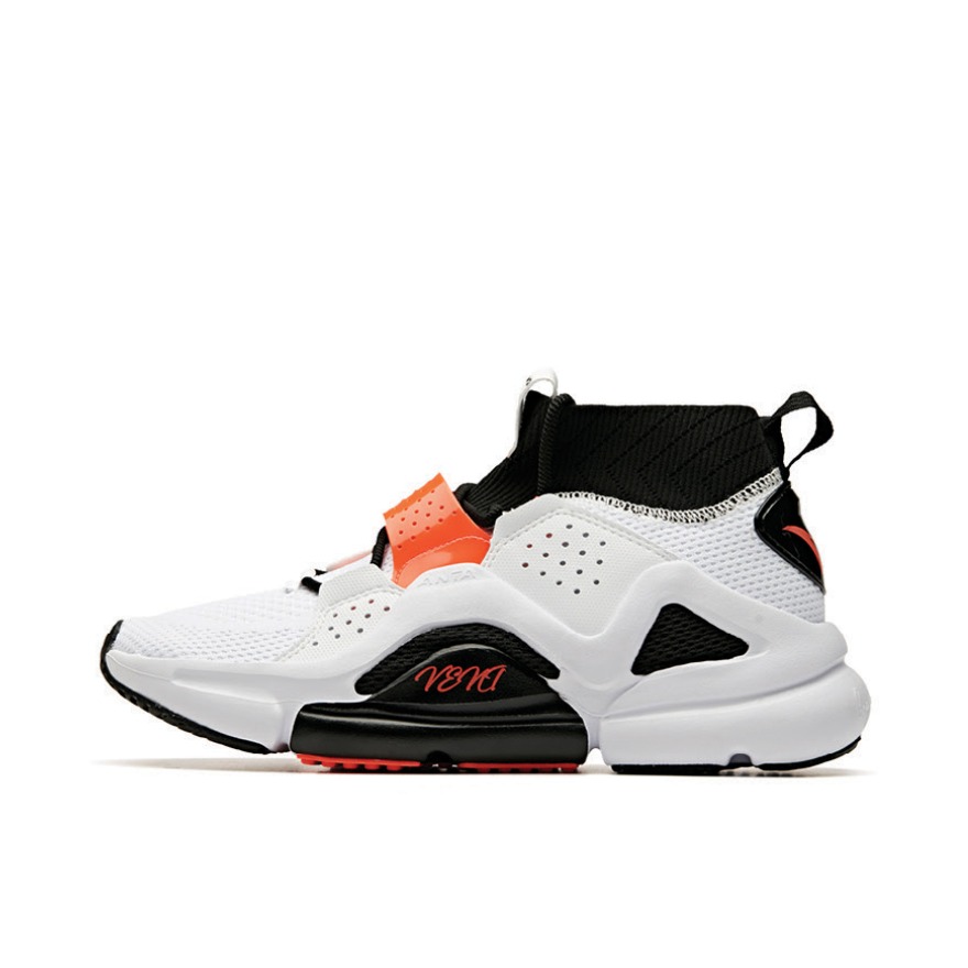 推荐商品：安踏 漫威系列 耐磨防滑 减震 休闲鞋 91928812 白黑橙