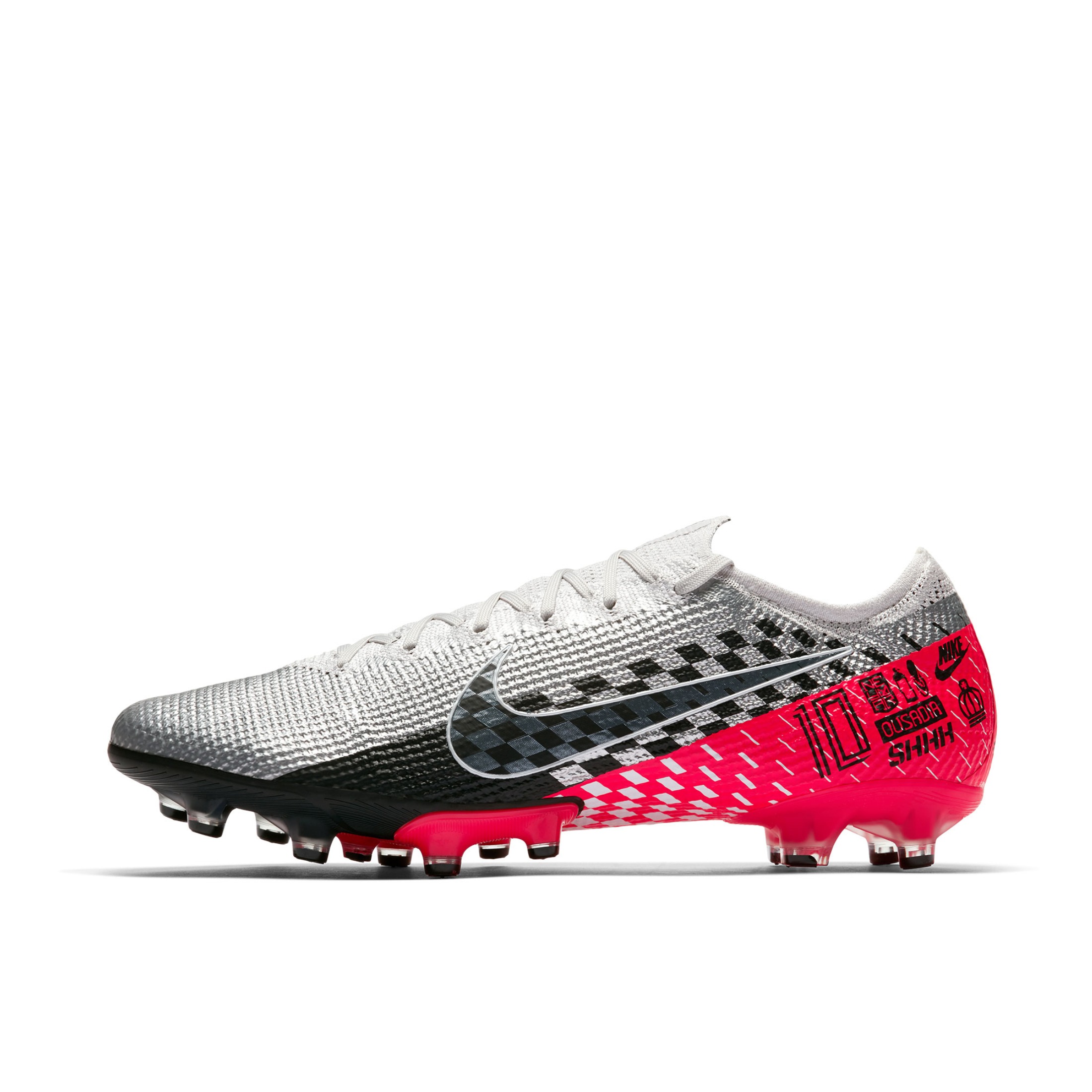 推荐商品：Nike Mercurial Vapor 13 Elite PRO AG 顶级 胶质短钉 人造草地 防滑耐磨轻便 足球鞋 Chrome/Black/Red Orbit/Platinum Tint 黑色/红色/白色