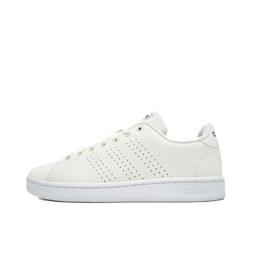推荐商品：adidas NEO Advantage 板鞋 复古舒适百搭轻便透气防滑耐磨时尚轻运动包裹性 White 乳白色