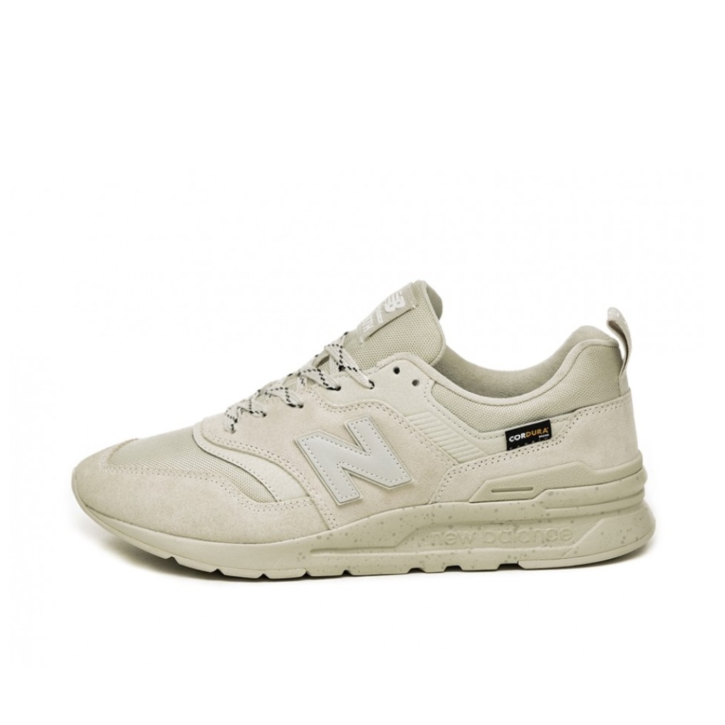 推荐商品：New Balance 997 时尚复古 防滑耐磨 透气舒适 运动休闲鞋 Cordura Oyste 米灰泼墨
