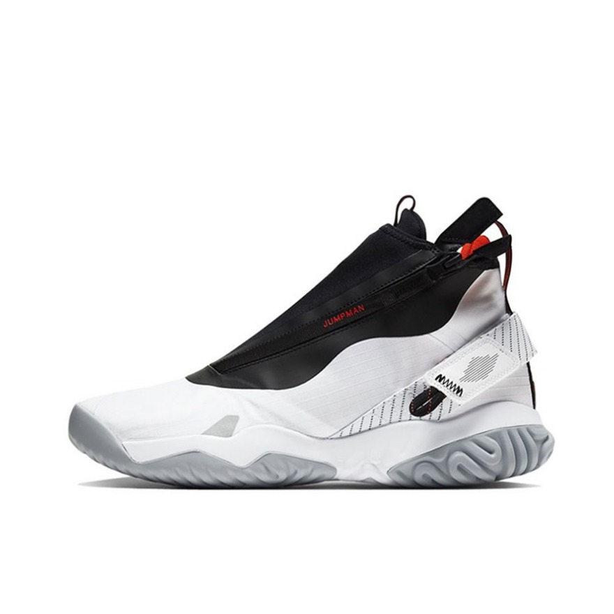 推荐商品：Jordan Proto React Z 运动休闲鞋 拼接防滑减震 BrightCrimson 白色/黑色