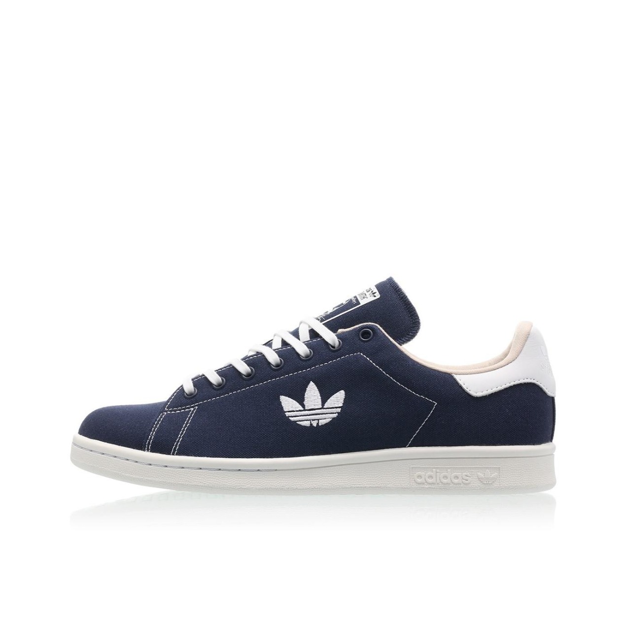 推荐商品：adidas Originals Stan Smith 板鞋 减震透气轻便低帮包裹性 藏蓝/LOGO