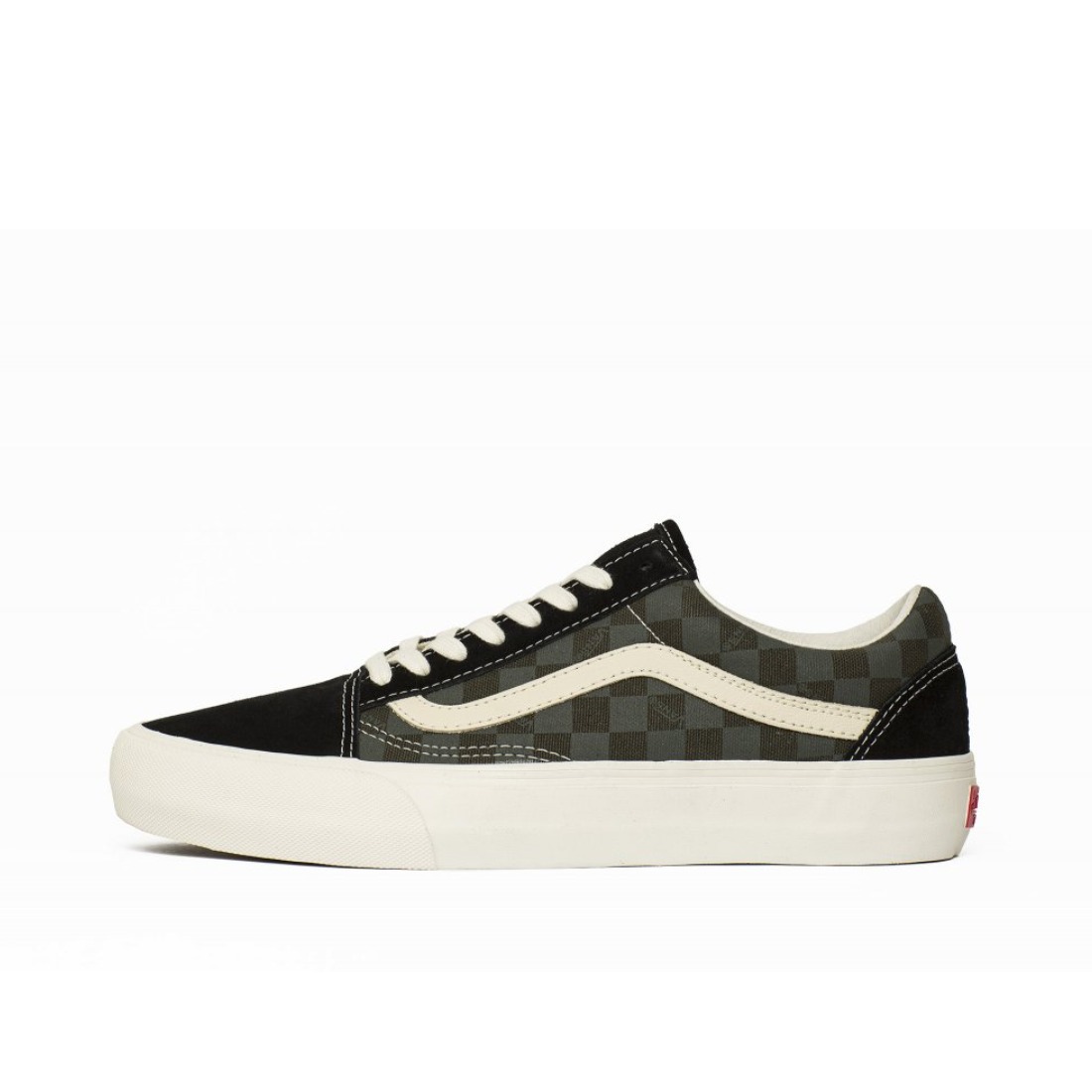 推荐商品：Vans/范斯 Old Skool 滑板鞋 板鞋 轻便防滑复古舒适经典 Vault/黑灰白棋盘