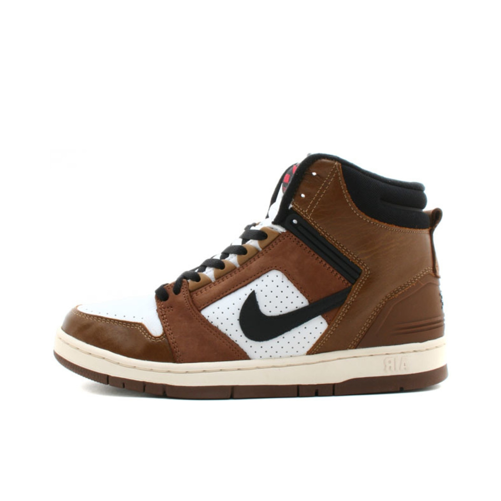 推荐商品：Nike SB Air Force 2 空军二号 休闲防滑 复古时尚 轻便 包裹性 板鞋 Escape 棕黑Hi