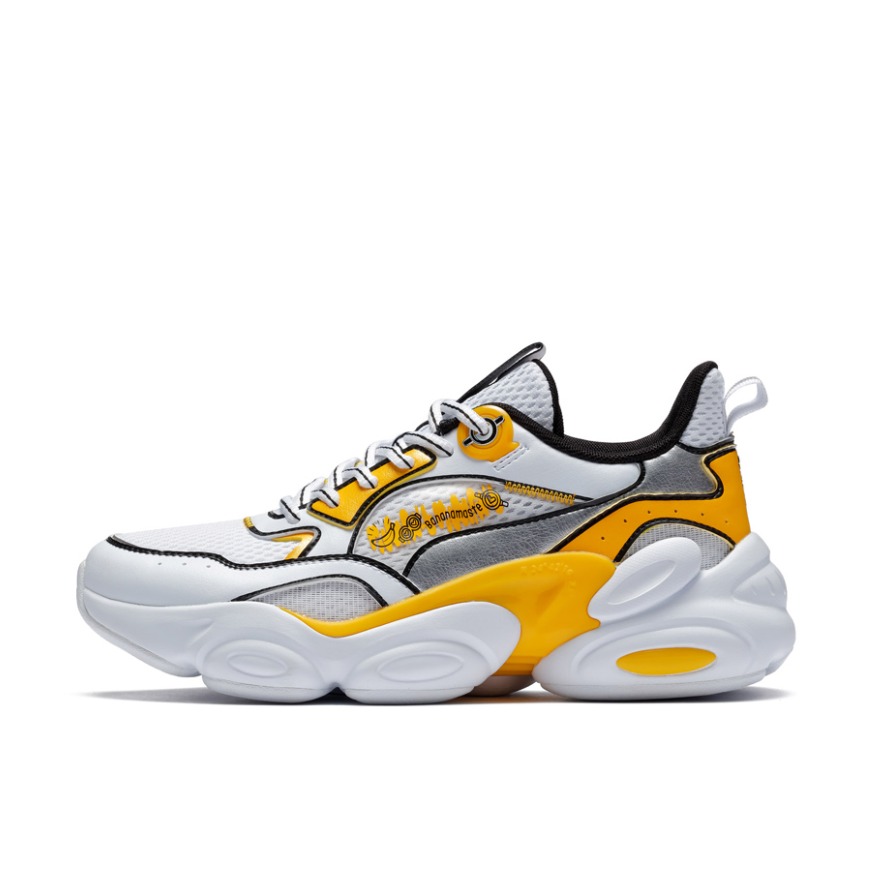 推荐商品：361° 小黄人系列 复古 运动休闲鞋 682026768 白色/黄色/黑色