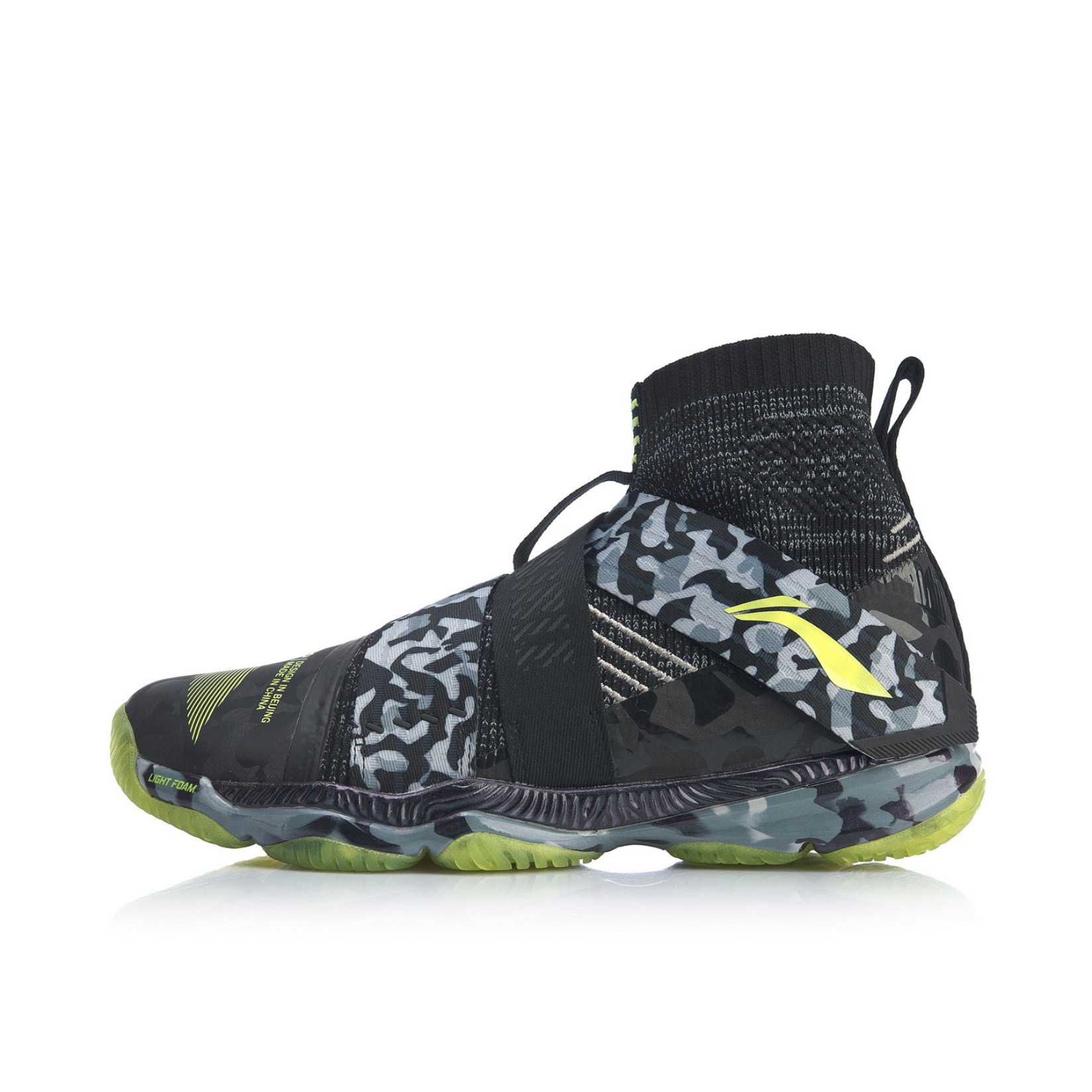 推荐商品：李宁 变色龙IV 羽毛球鞋 系带高帮支撑防滑耐磨合成革 训练鞋 标准黑/硬币灰