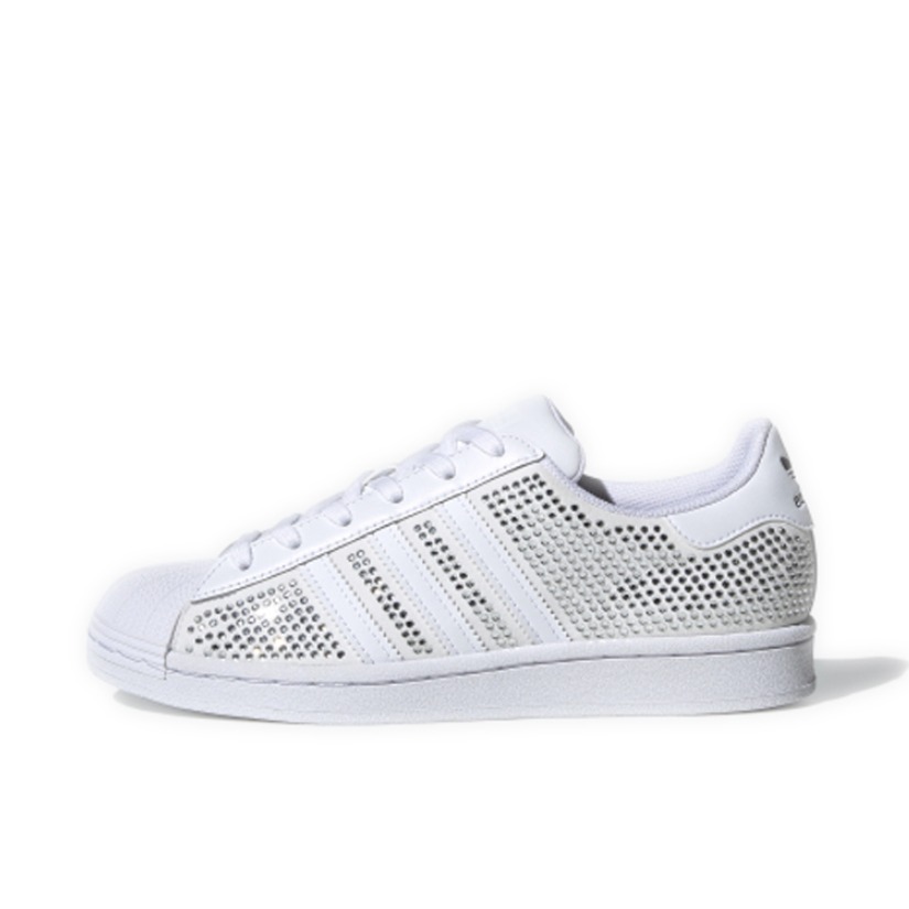 推荐商品：【宋雨琦同款】 adidas Originals Superstar 板鞋 轻便贝壳头薄底舒适百搭耐磨复古 白钻