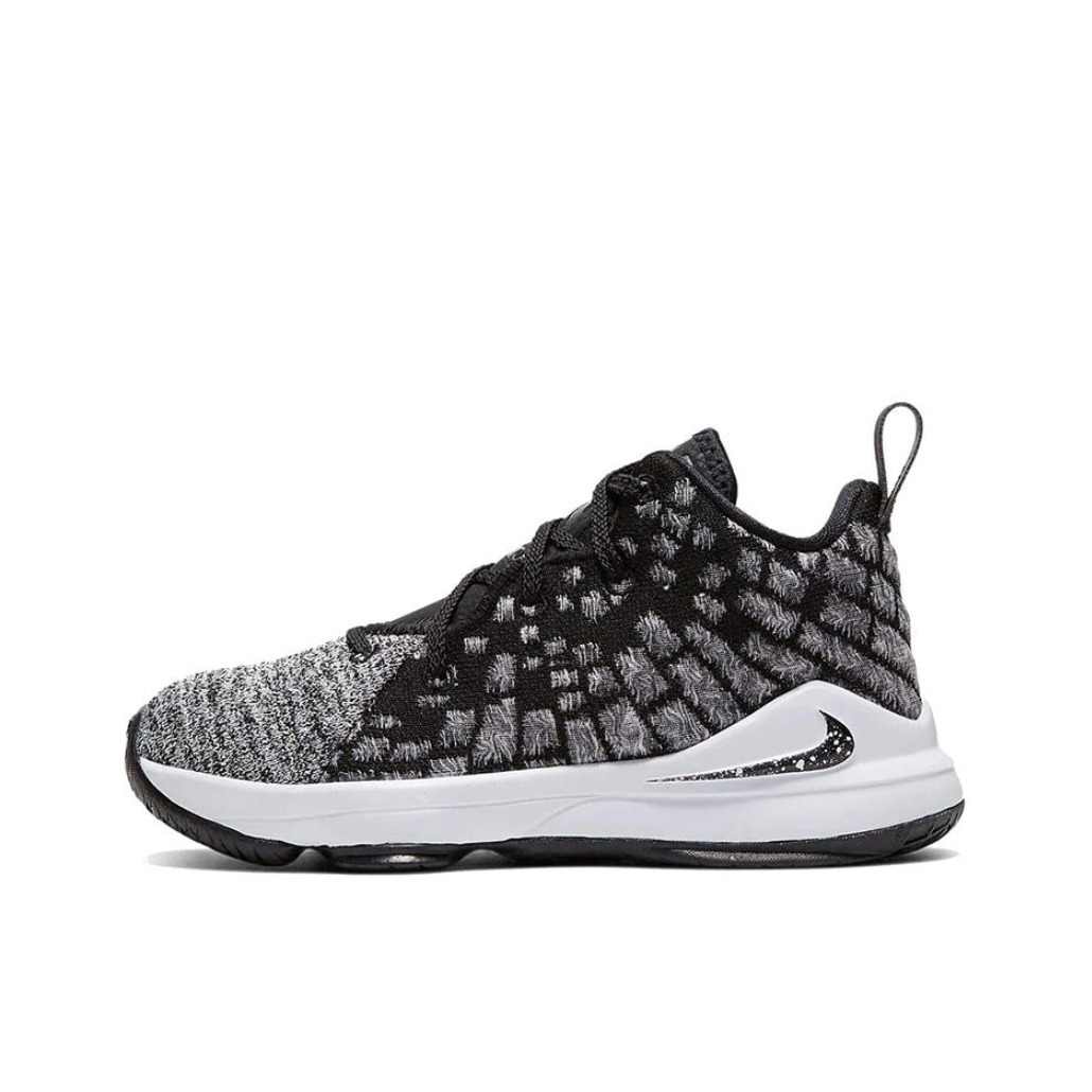 推荐商品：Nike LeBron 17 时尚潮流 轻便缓震 耐磨透气 儿童篮球鞋 Grey Black 小童/灰黑
