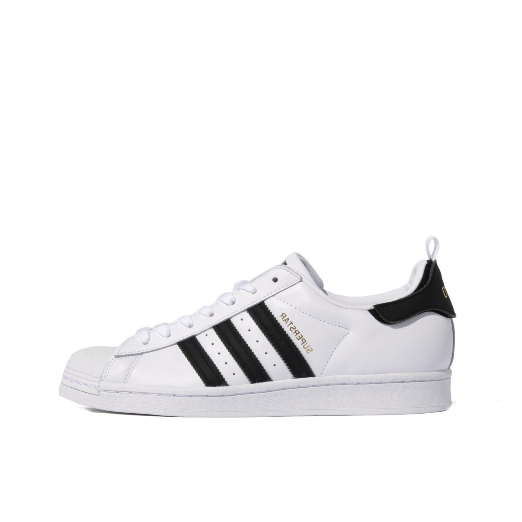 推荐商品：【宋雨琦同款】 adidas Originals Superstar 板鞋 轻便贝壳头薄底舒适百搭耐磨复古 东京限定/白色/黑尾