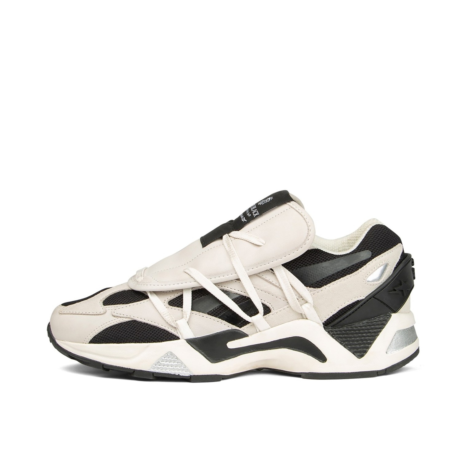 推荐商品：Reebok/锐步 Aztrek 96 跑鞋 减震耐磨复古舒适透气织物运动轻便防滑 BAPE联名/白