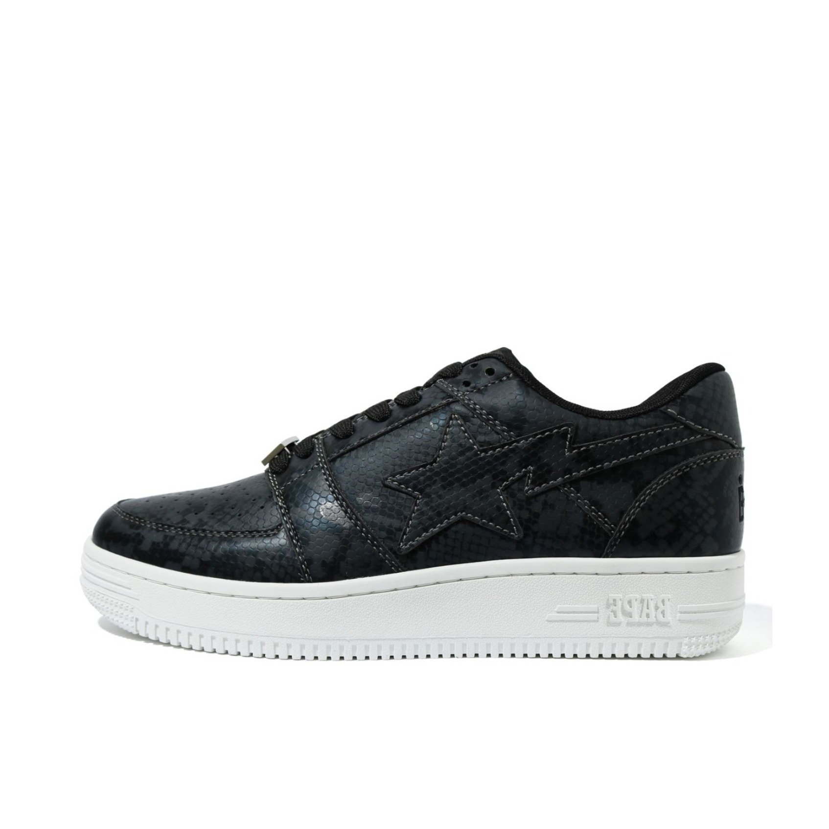 推荐商品：Bape Sta 板鞋 拼接舒适皮革防滑耐磨系带圆头时尚简约复古百搭牛皮压纹平跟徽标星星图案 黑白/蛇纹