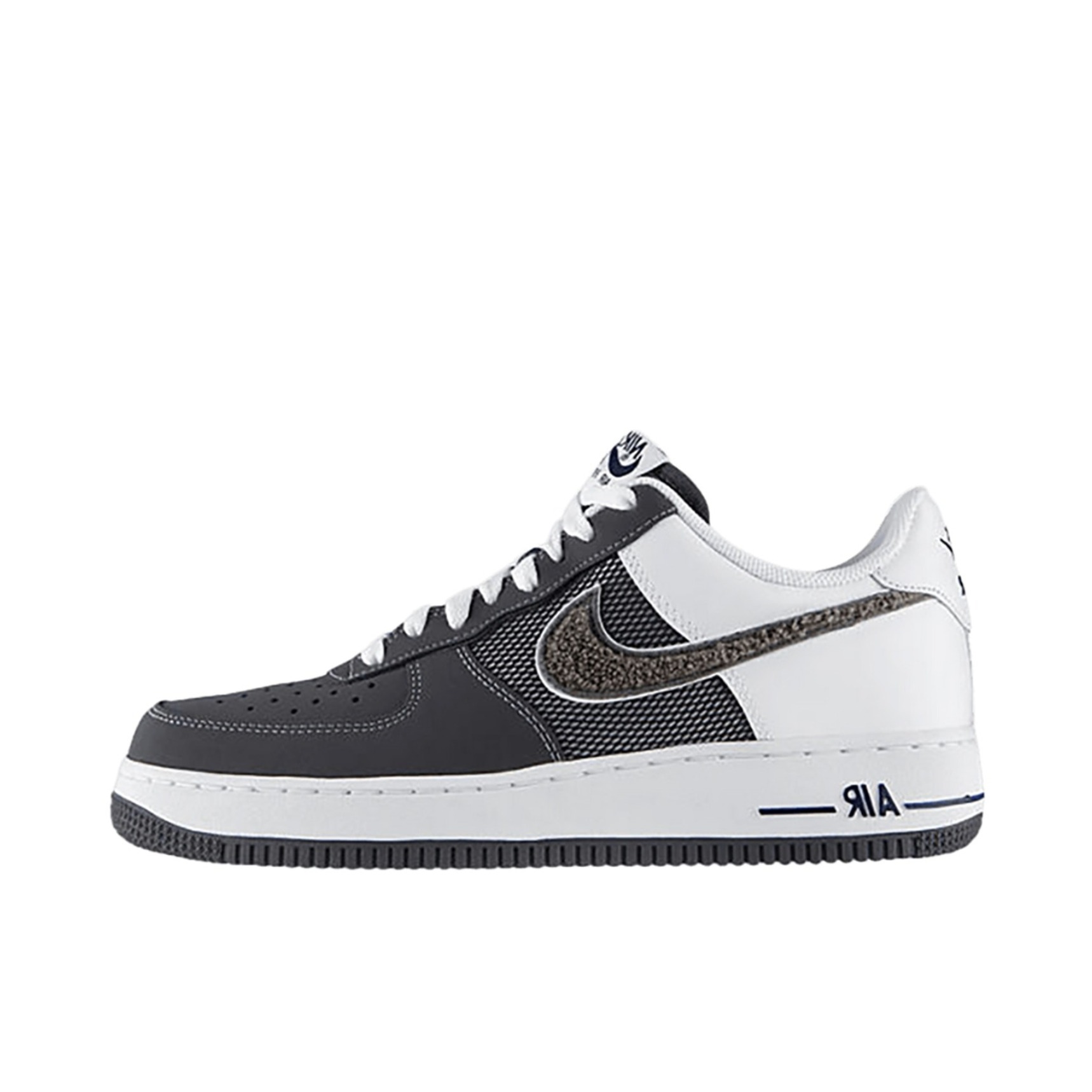 推荐商品：Nike Air Force 1 空军一号 板鞋 轻便舒适百搭耐磨防滑复古 黑灰白/绒毛钩