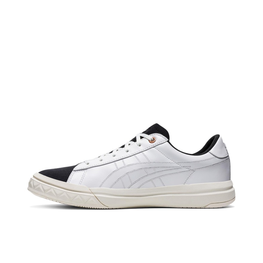推荐商品：Onitsuka Tiger Fabre EX 防滑耐磨 复古休闲 轻便低帮 板鞋 白黑
