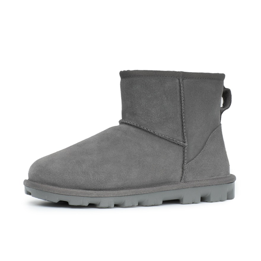 推荐商品：UGG  Classic Mini II  防滑耐磨 舒适保暖 圆头 套筒平底 加绒 休闲百搭 潮流简约 绒面  雪地靴 短靴 木炭灰