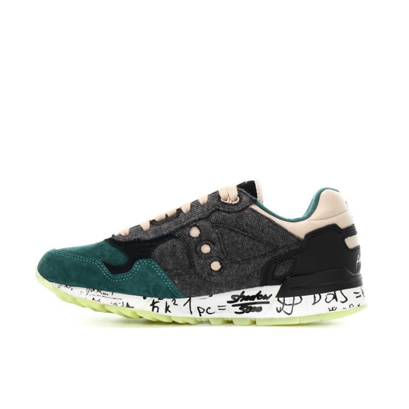 推荐商品：Saucony/索康尼 Shadow 5000 防滑耐磨 经典复古 减震回弹 舒适透气 轻便 运动 防水 低帮 跑鞋 Afew联名/黑色/绿色