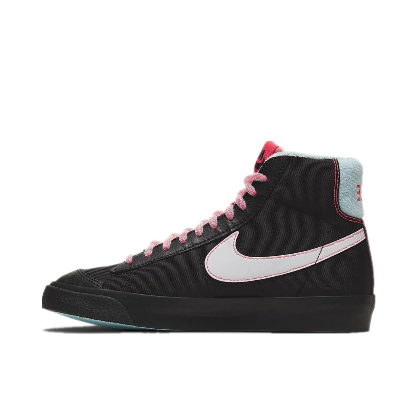 推荐商品：Nike Blazer 板鞋 经典复古防滑舒适百搭 黑色/粉红/蓝色