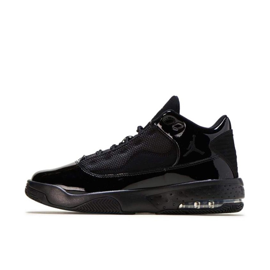 推荐商品：Jordan Max Aura 2 篮球鞋 复古防滑耐磨支撑缓震合成革耐穿抓地 全黑