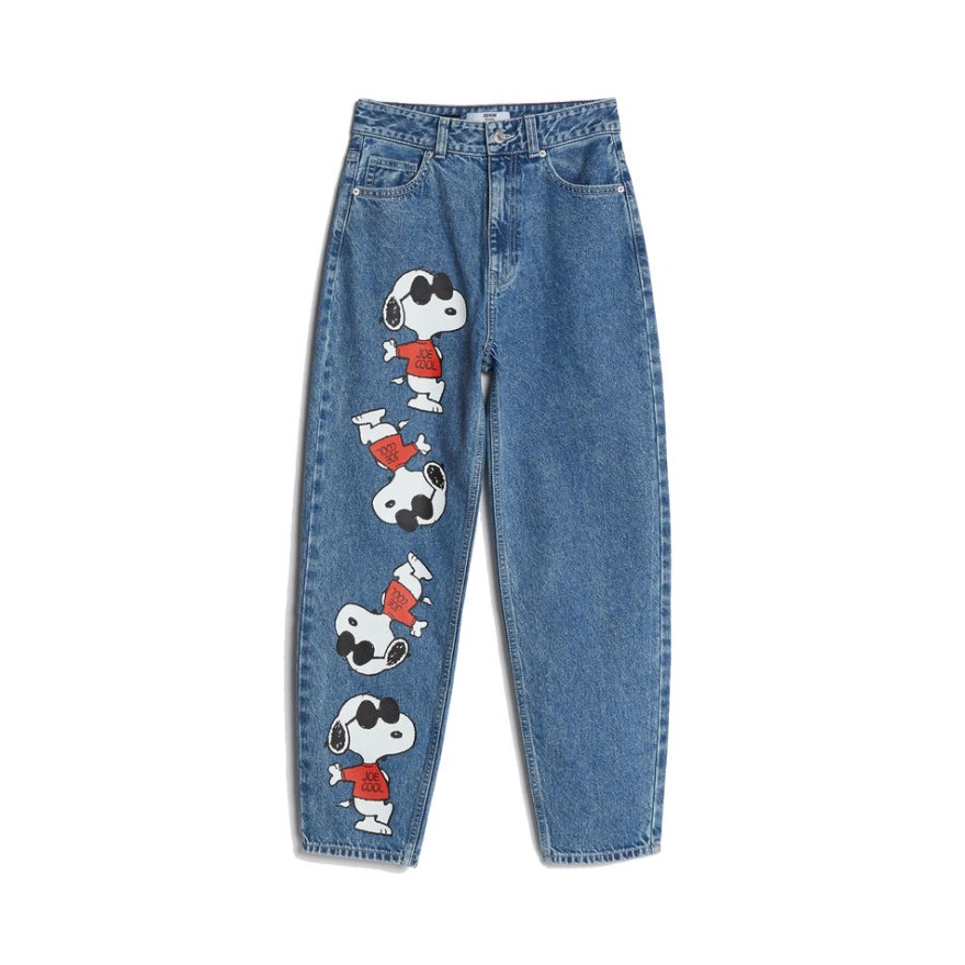 Bershka 女装 史努比印花妈咪款牛仔裤 05195335428