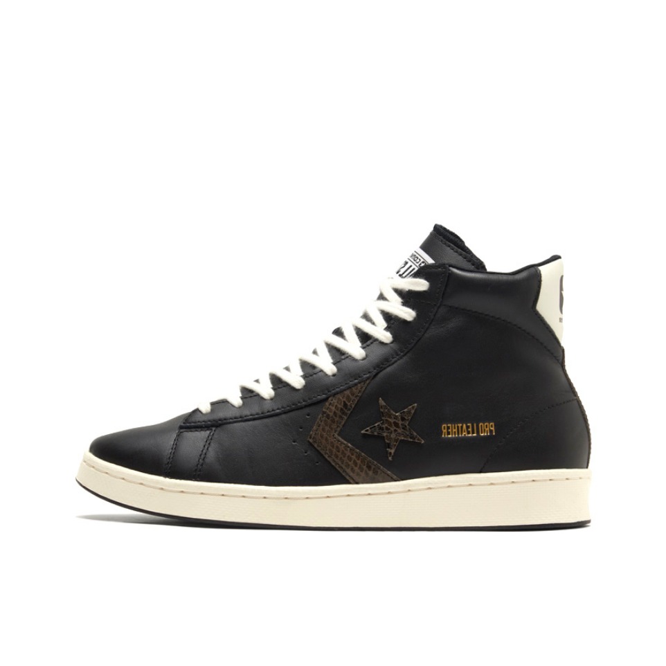 推荐商品：Converse/匡威 Pro Leather 复古 经典 防滑耐磨 运动 减震 板鞋 蛇纹印花/黑色/米白