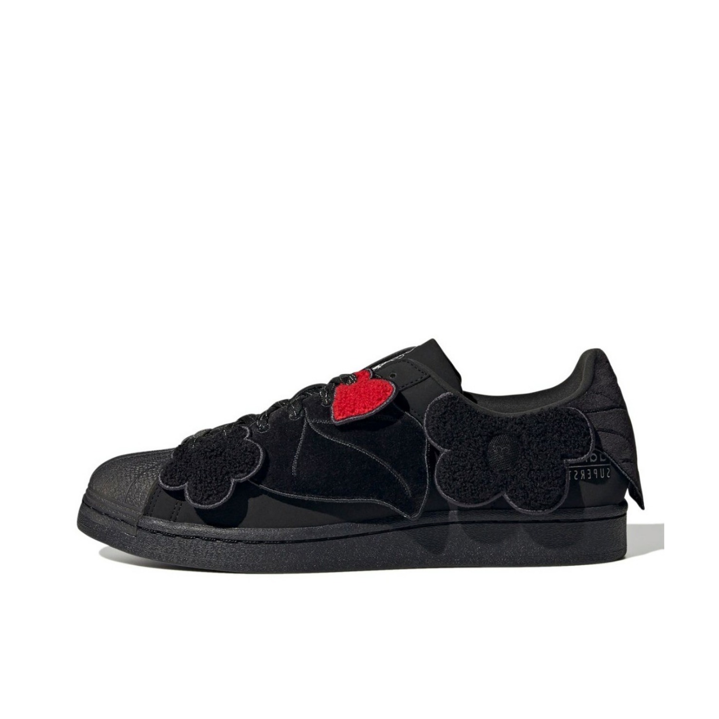 推荐商品：【宋雨琦同款】 adidas Originals Superstar 板鞋 轻便贝壳头薄底舒适百搭耐磨复古 melting sadness联名/花边/黑色/红色