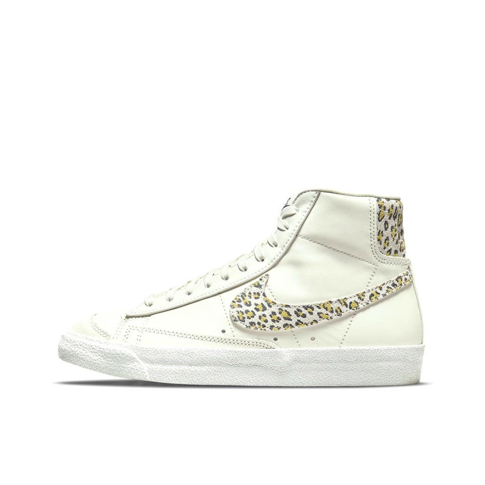 推荐商品：Nike Blazer 板鞋 经典复古防滑舒适百搭 Leopard 浅柠檬/黑色