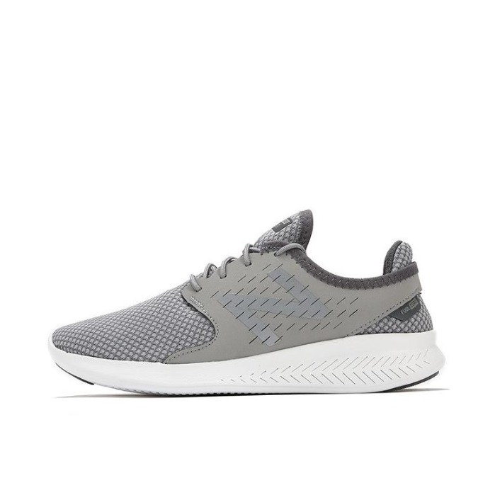 推荐商品：New Balance FuelCore Coast 跑鞋 防滑耐磨减震透气织物舒适轻便百搭休闲运动复古圆头 灰色/白色 