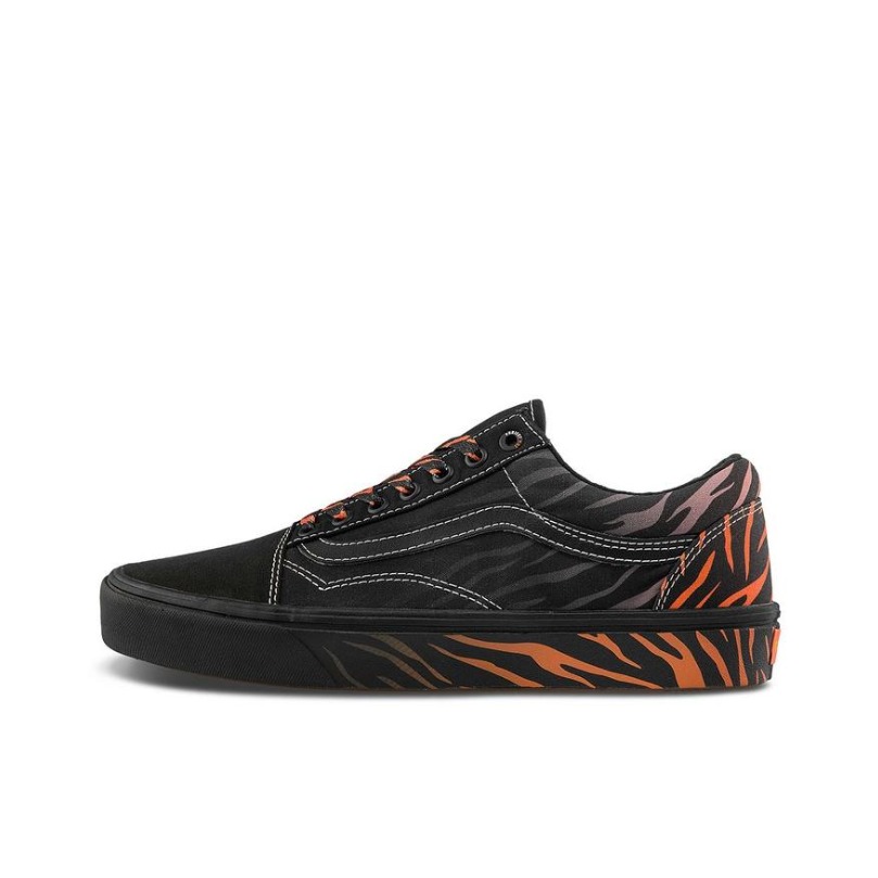 推荐商品：Vans/范斯 Old Skool 滑板鞋 板鞋 轻便防滑复古舒适经典 Y/Project联名/斑马纹/黑色