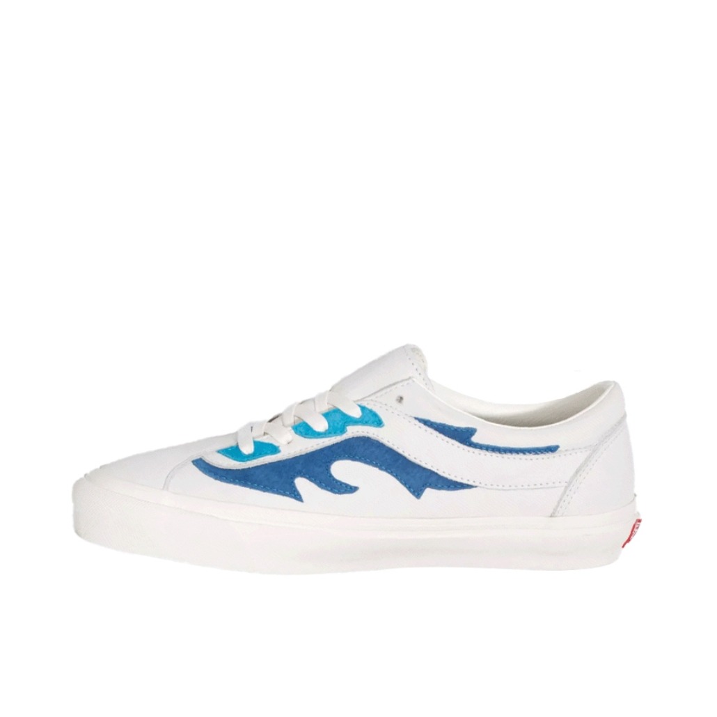 推荐商品：Vans/范斯 Bold Ni 板鞋 复古拼接经典舒适休闲防滑耐磨 火焰条纹/蓝色/白色